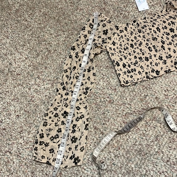 New Sage the label crop top - Picture 6 of 8